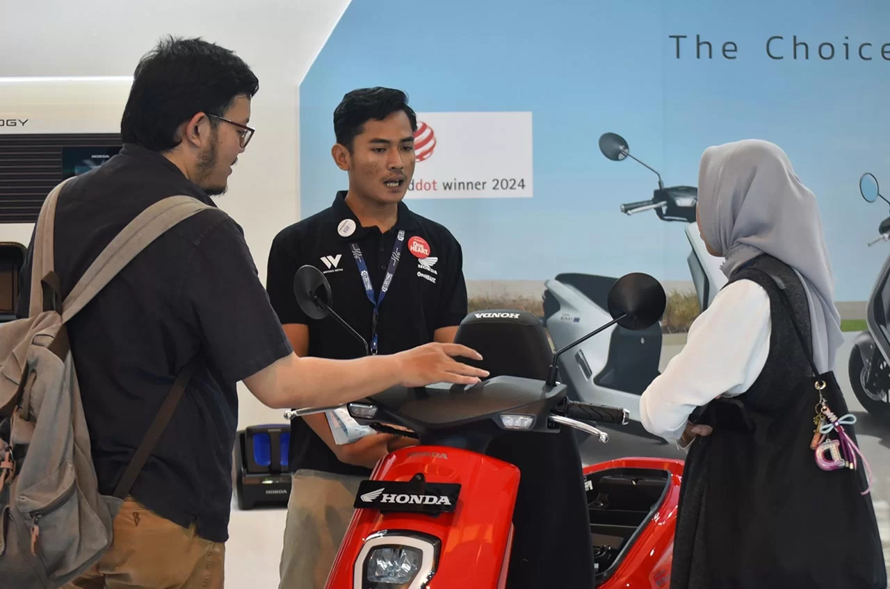 Mau Rasakan Sensasi Naik Motor Listrik Honda? Yuk, Jajal Langsung Aja Di PEVS 2024