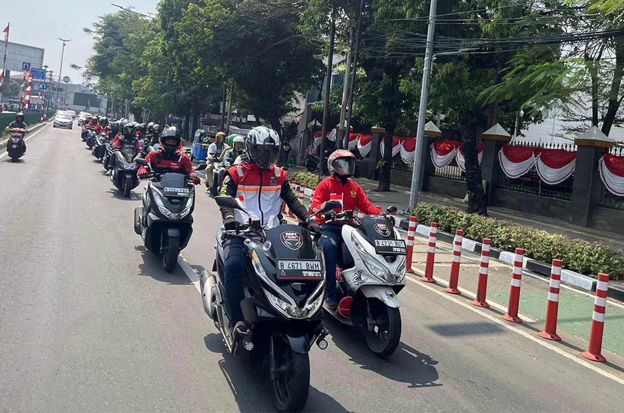 Convoy Merdeka Bikers Honda PCX Jakarta, Wahana Ajak Komunitas Rolling City Sembari Berdonasi