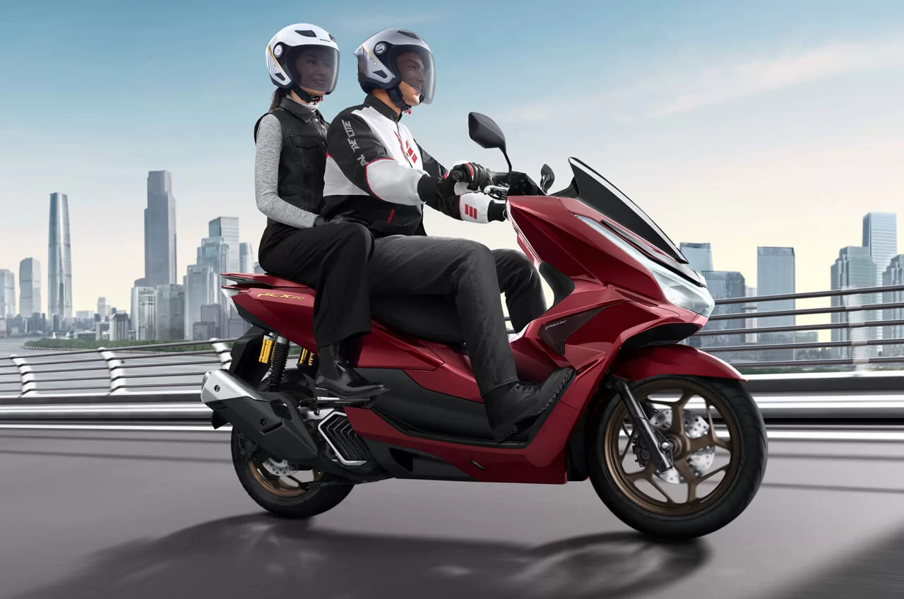 Kenyamanan Honda PCX 160 Saat Berboncengan