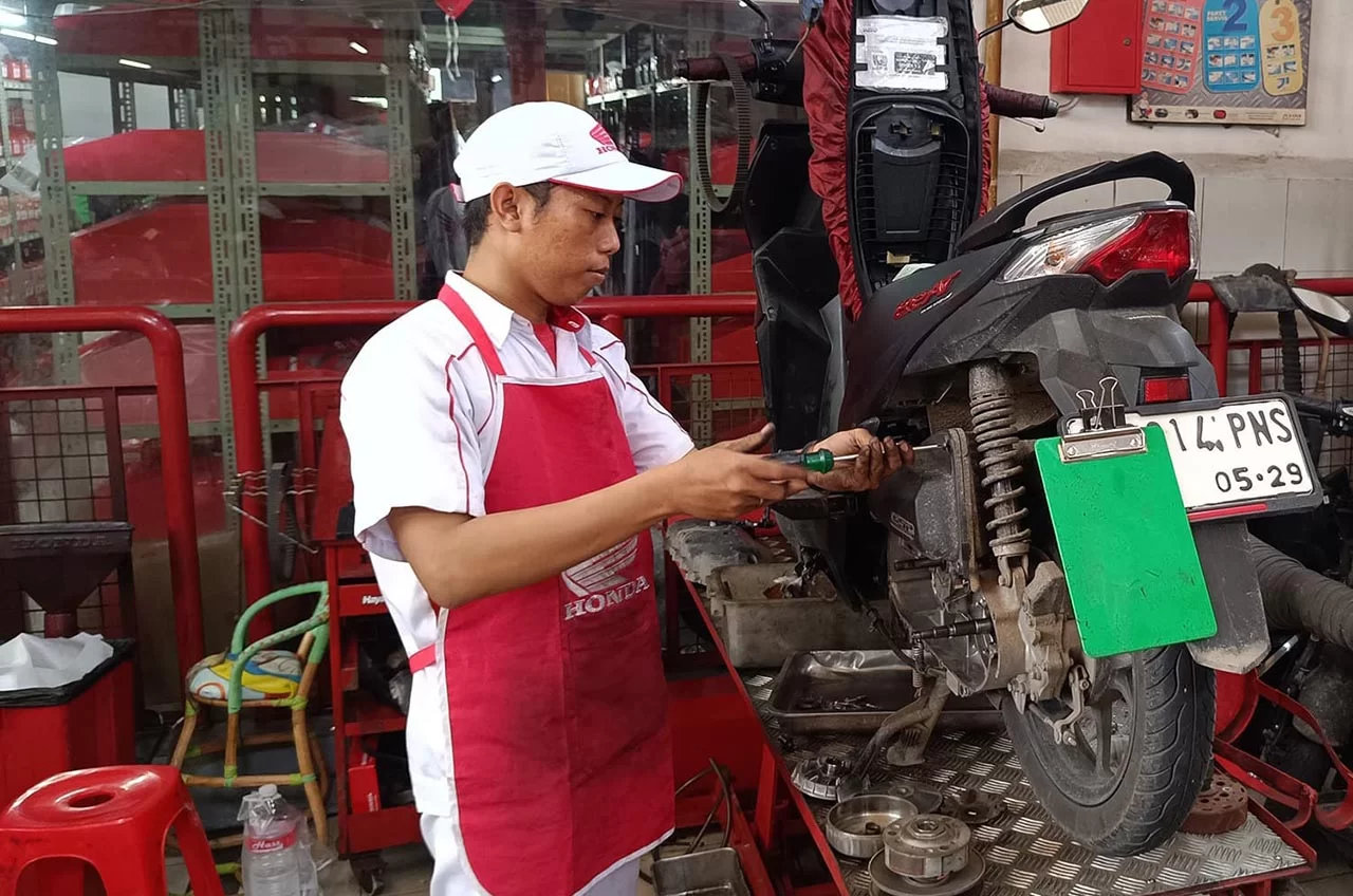 Spesial Imlek AHASS Jakarta - Tangerang Kasih Potongan Jasa Servis 15% Untuk Pengguna AT Honda